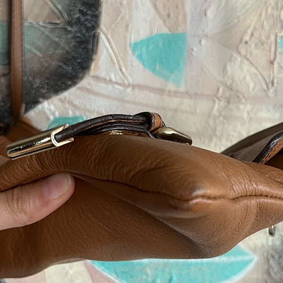 DANIER Brown Leather “Mulberry look” Crossbody Bag - Picture 6 of 14